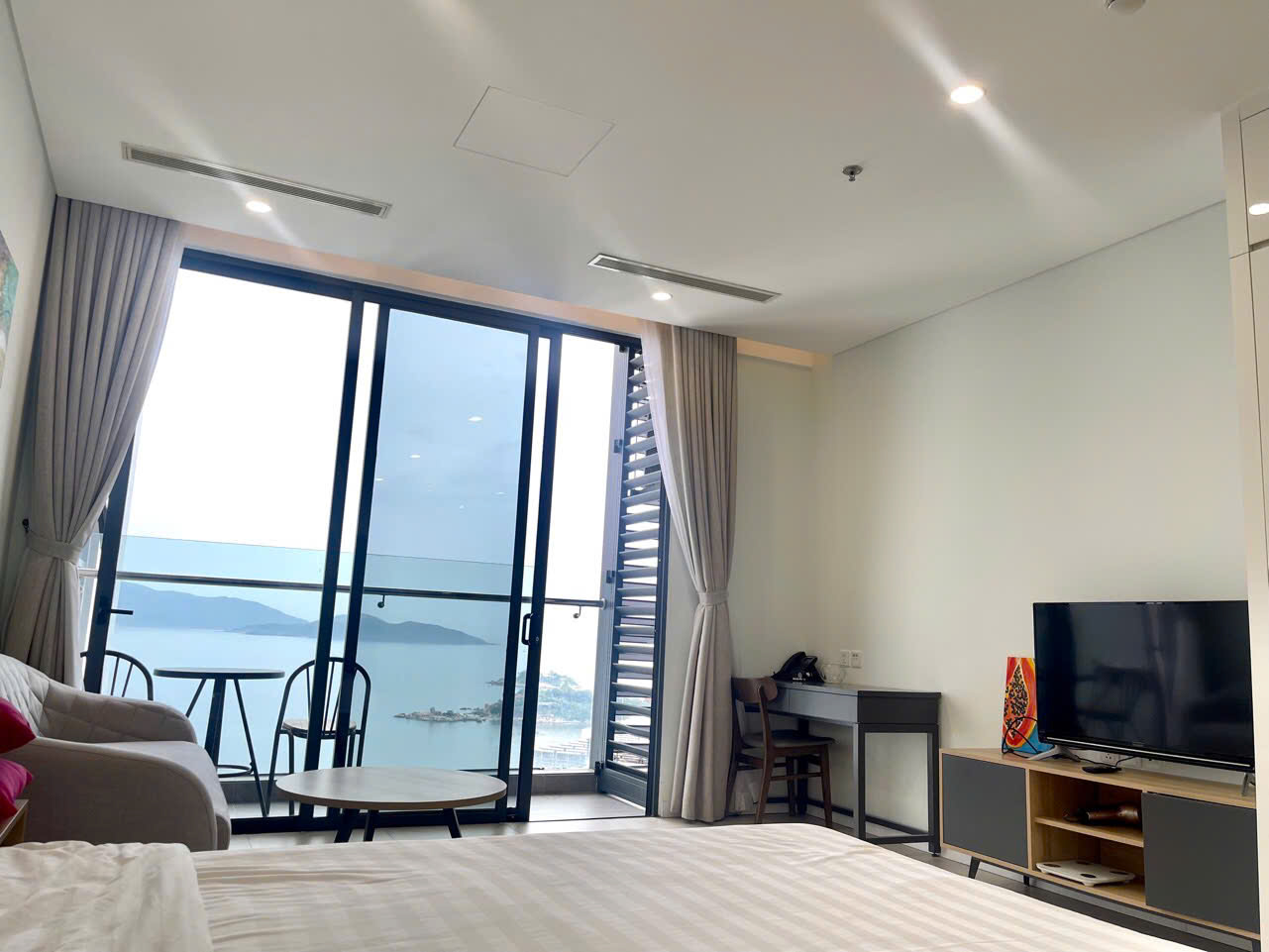 Scenia Bay Nha Trang Apartment for rent | Studio sea view | 10 million